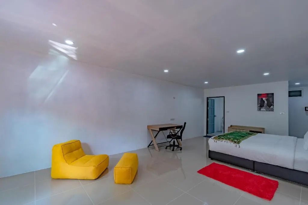 Luxurious 10-Bedroom Villa with Private Pool in Chalong, Phuket