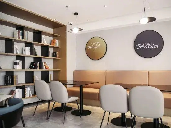 Country Inn & Suites By Radisson (Kunming High-tech Xicheng Times)