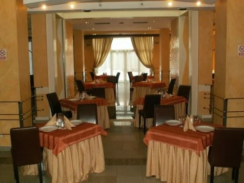 Hotel Cara