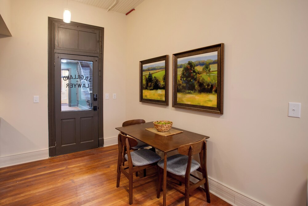 Great for Med Professionals! Dtwn Florence Condo