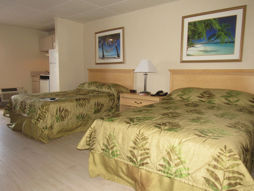 Beachside Hotel