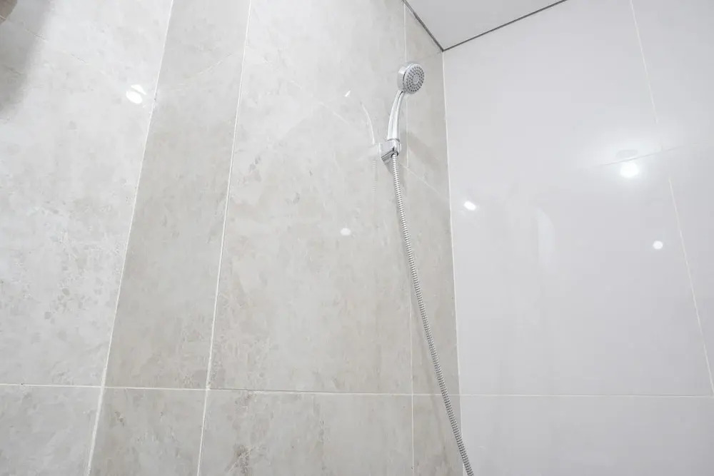 Luxurious 2Br At Transpark Cibubur Apartment