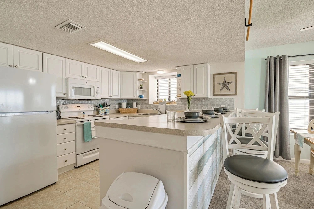 Great for Families! Murrells Inlet Beachfront Gem