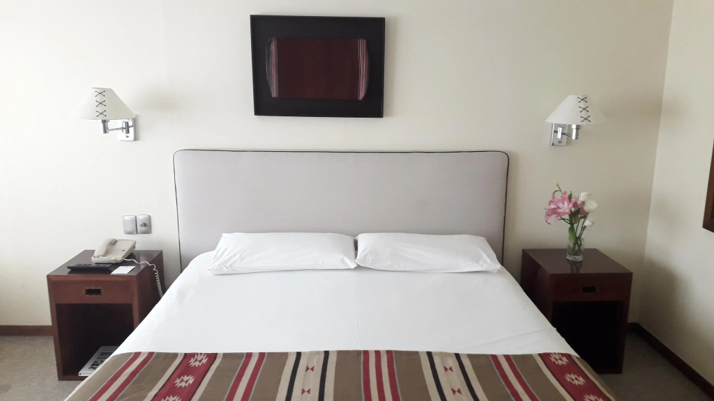 Almacruz Hotel