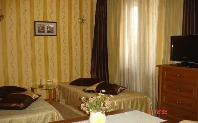 Guest Rooms Bela Neda