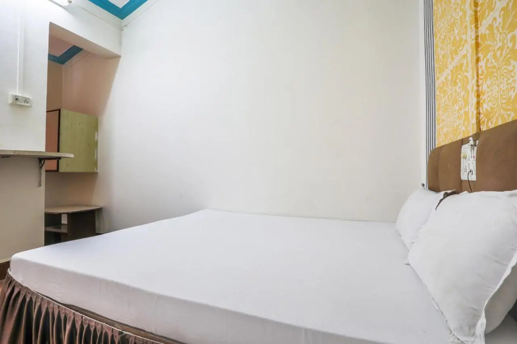 Hotel Priti International