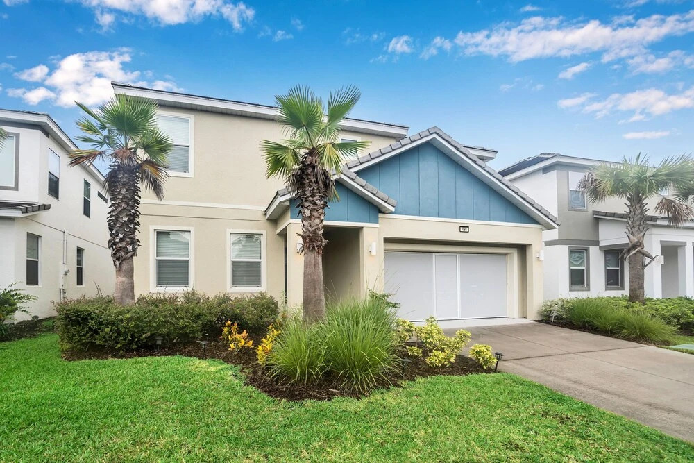 8 Bdrm 5 Bath Bella Vida Resort