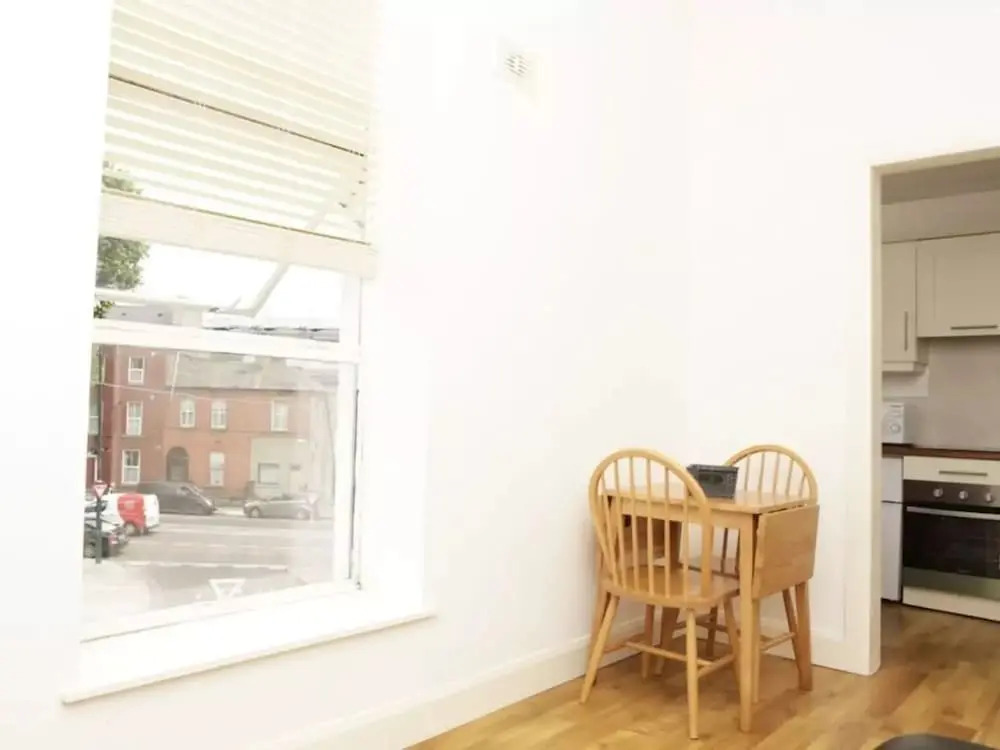 Charles St Serviced Accommodation