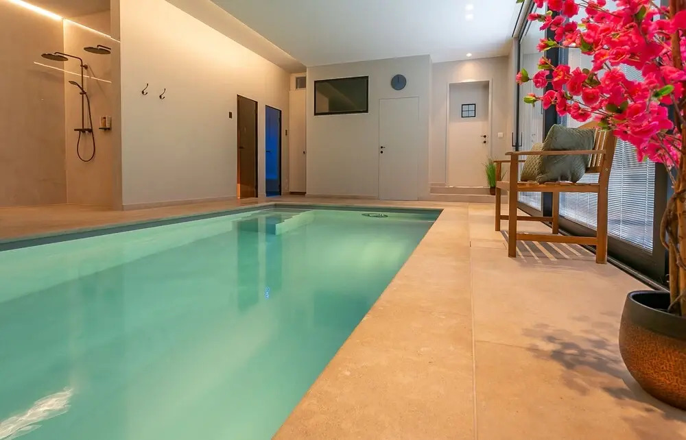 The Newport Lodge included 3h PRIVATE indoor welnes & use e-bikes
