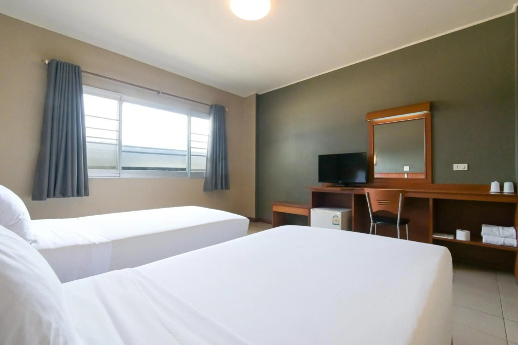 Rattana Park Hotel