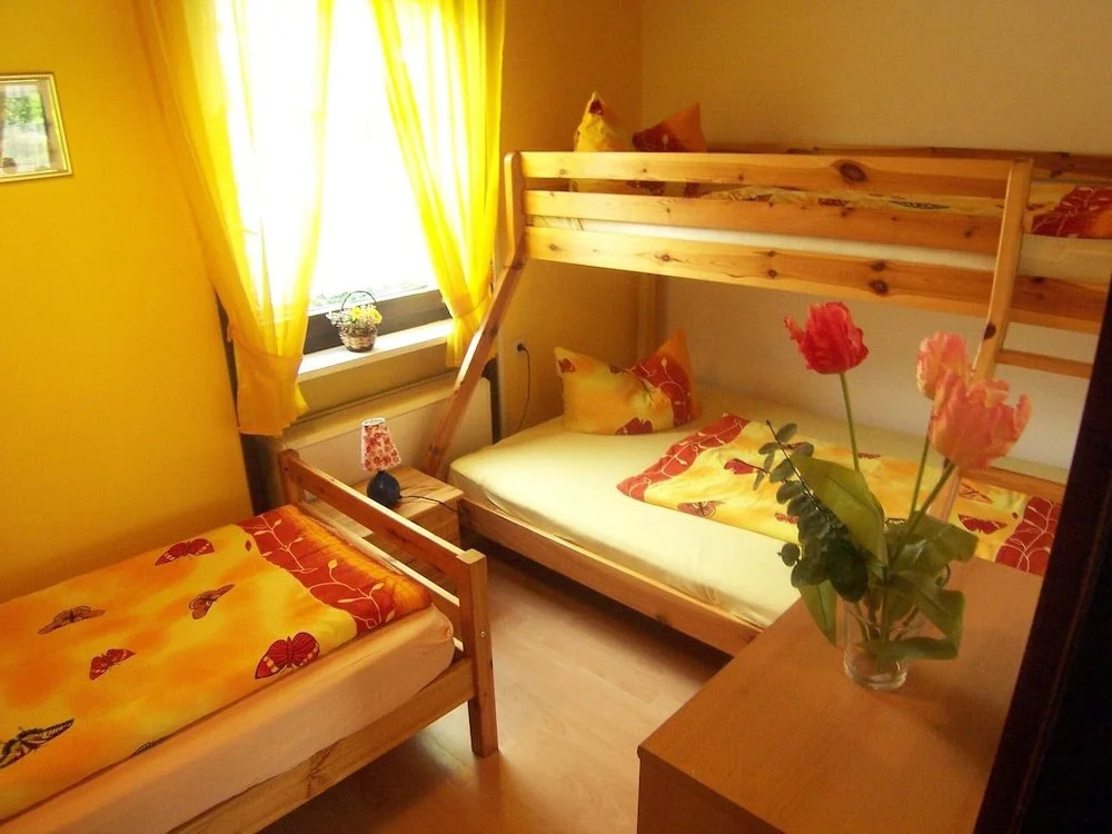 Ferienhaus-Hotel "Zur Grünen Oase"