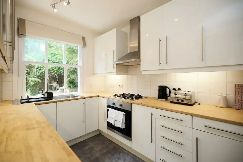 The Carlton Nook - 2BR Apartment