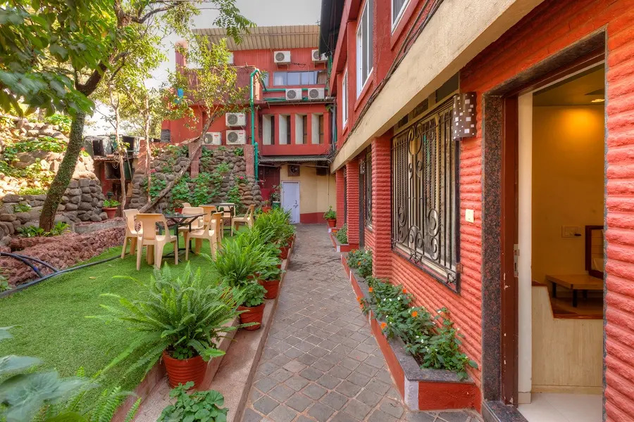 Shreyas Hotel