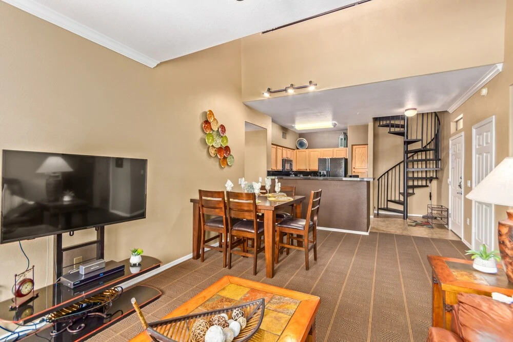 The Edge #2111 Scottsdale 3 Bedroom Condo by Redawning
