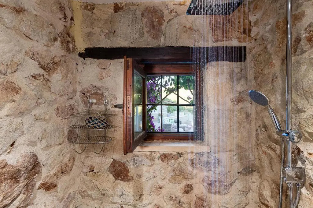 Verekinthos Villa, a Fine Country Retreat, By ThinkVilla
