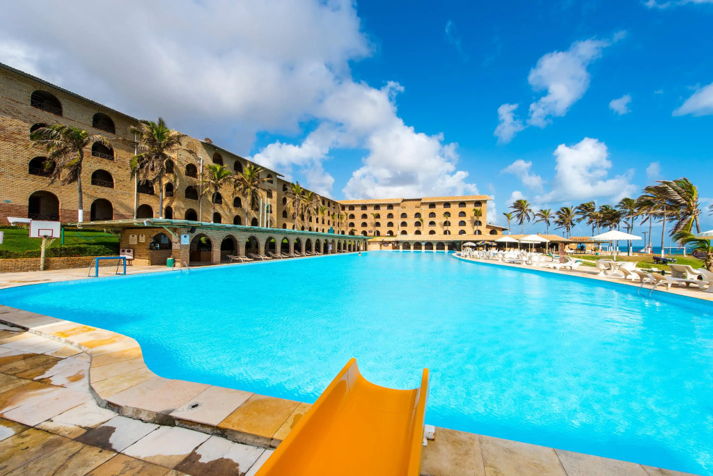 GoldMen Coliseum Beach Hotel
