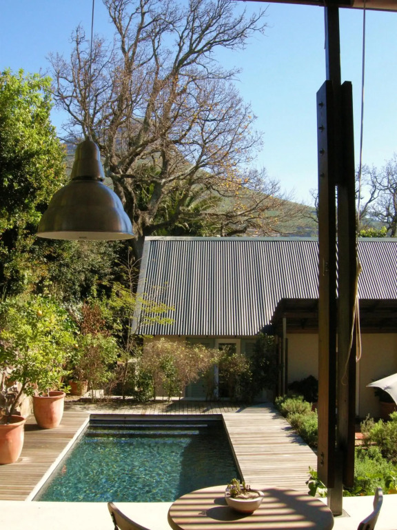 Four Rosmead Boutique Guesthouse
