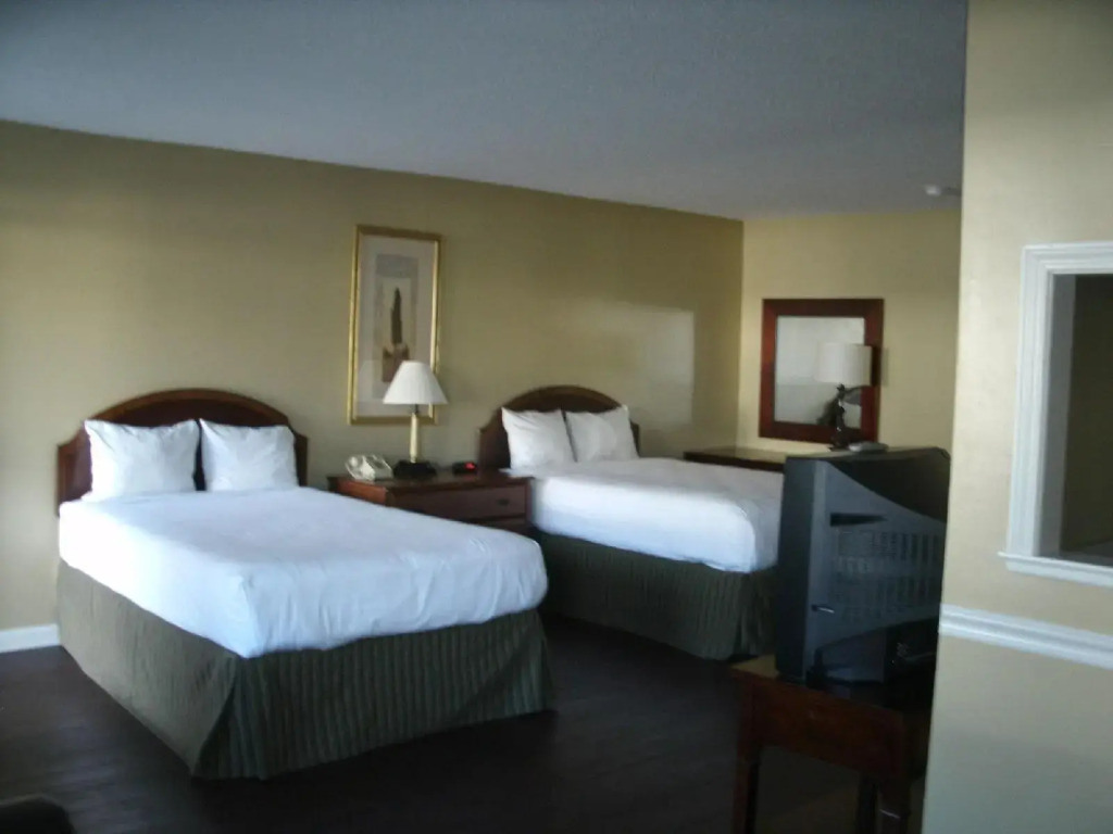 Motel 6 Millington TN