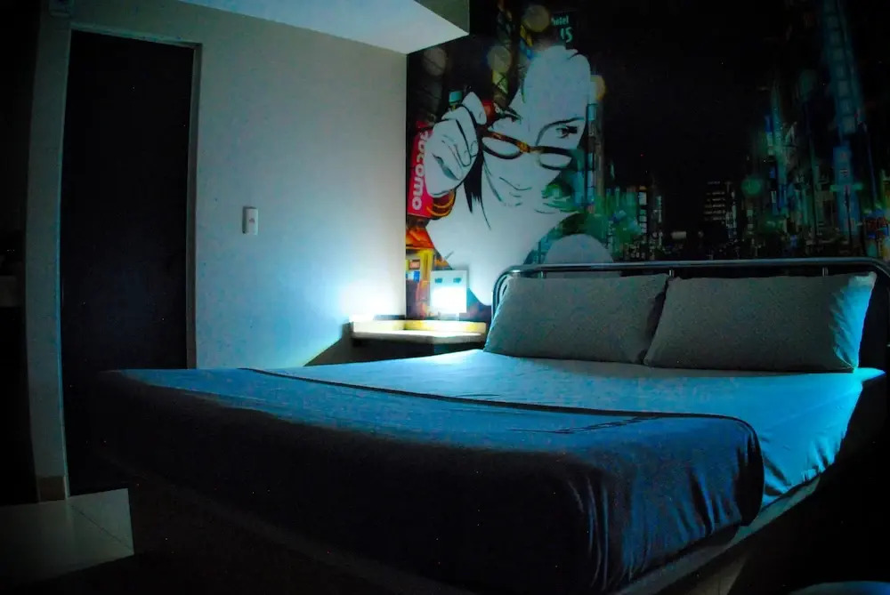 Loove Hotel - Adults Only