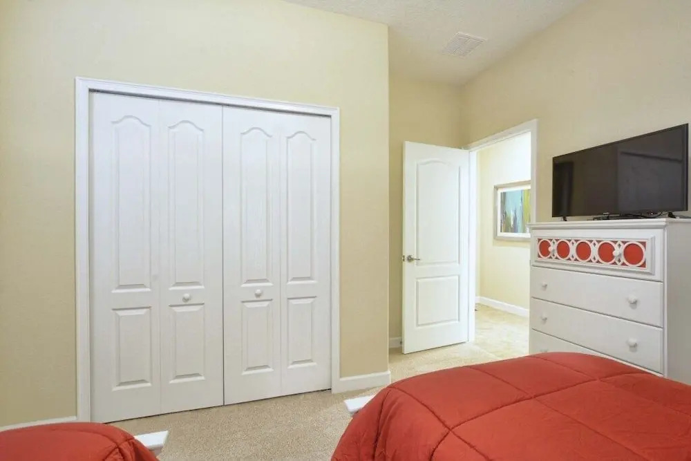 Storey Lake-5 Bedroom Townhome w/Splashpool-1606ST