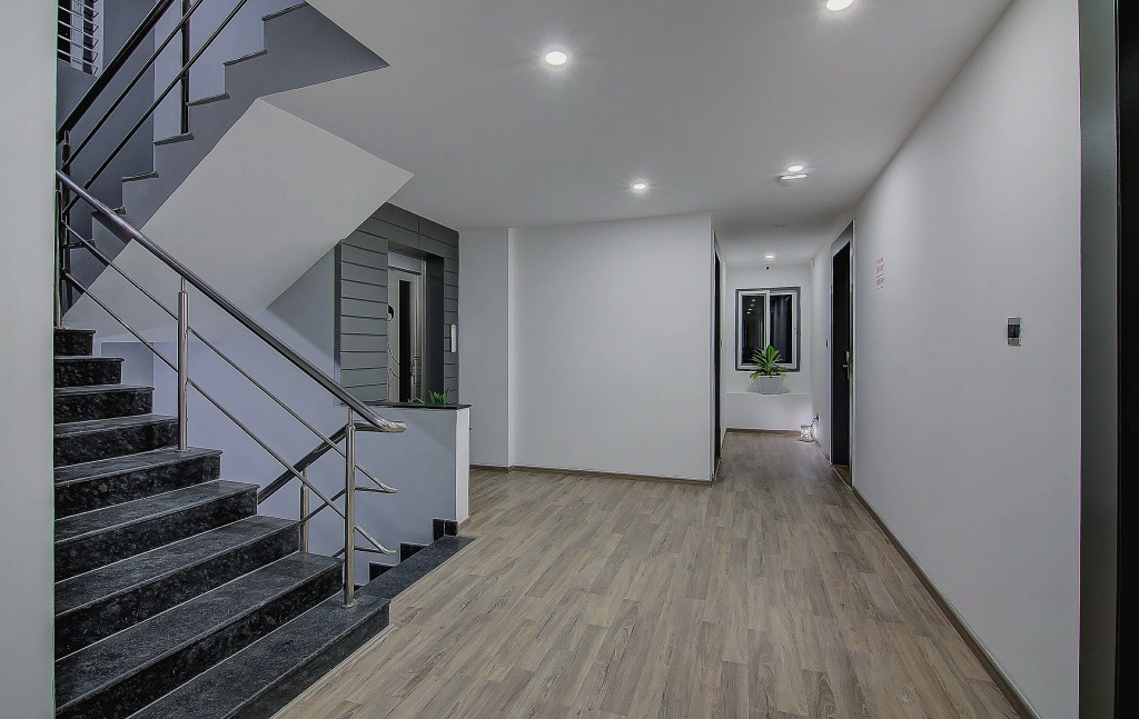 Super Townhouse Global Village Tech Park Near Kengeri Bus Terminal Metro Station