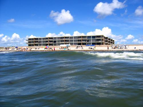 Island House Condominiums