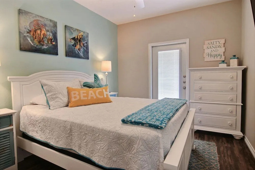 Endless Happy Hour 4Br Condo
