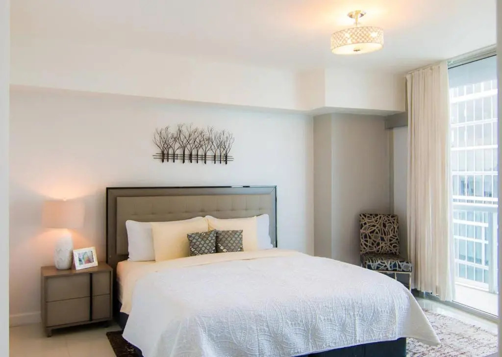 Deluxe 5 Star Condo Iconbrickell@25Th, Free Spa/Gym/Pool