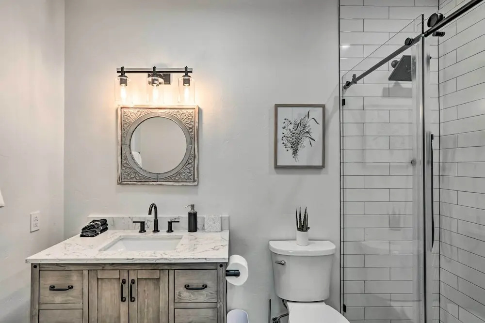 Charming Buena Vista Home w/ Private Hot Tub
