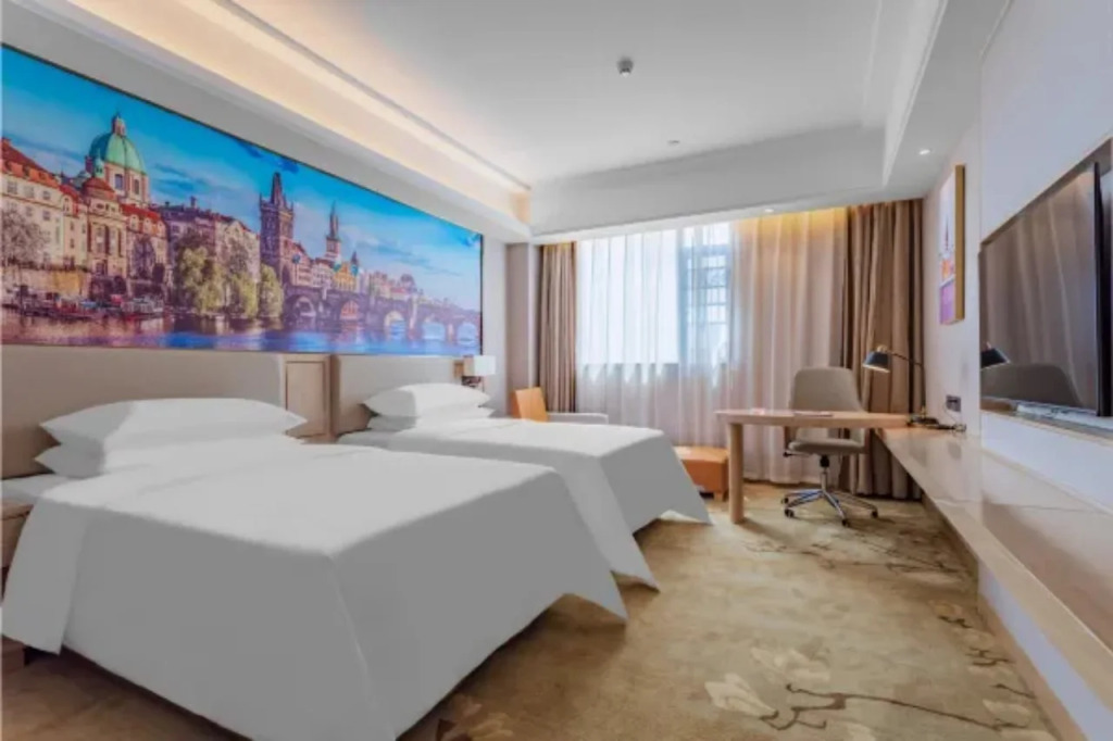 Vienna Hotel (Dongguan Wangniudun Wanghong Hub City)