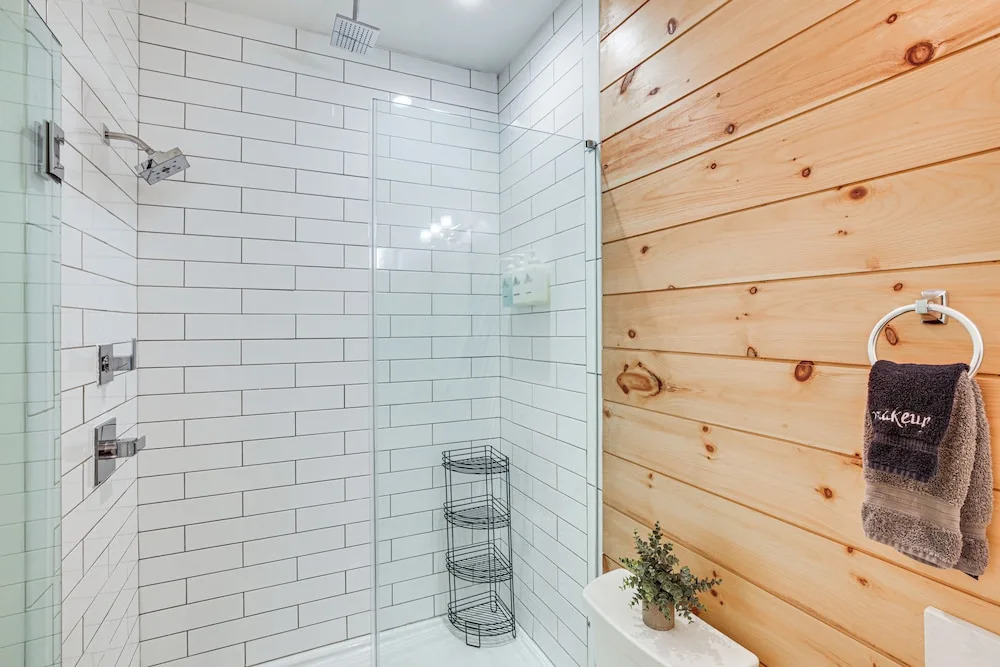 Dtwn Blowing Rock Condo w/ Private Hot Tub!