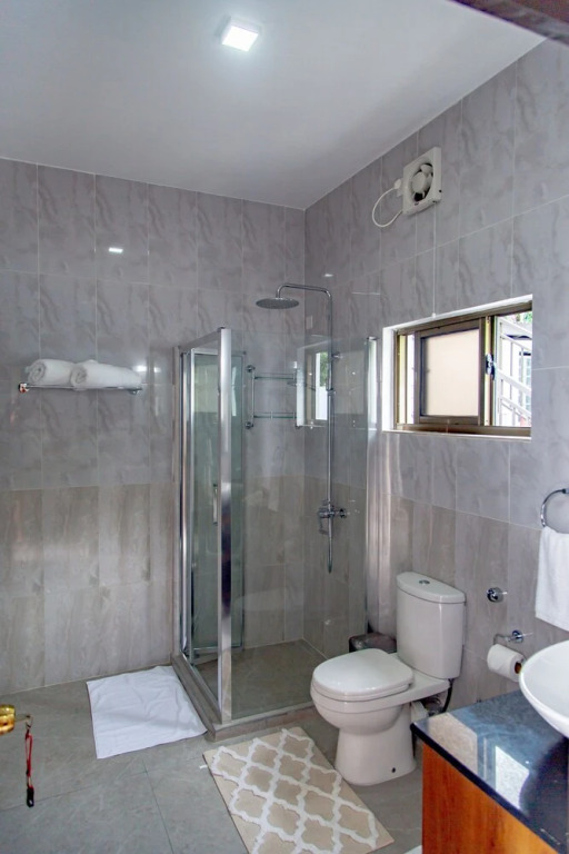 2-bed Apt, Sleeps 5, Near Beau Vallon Beach