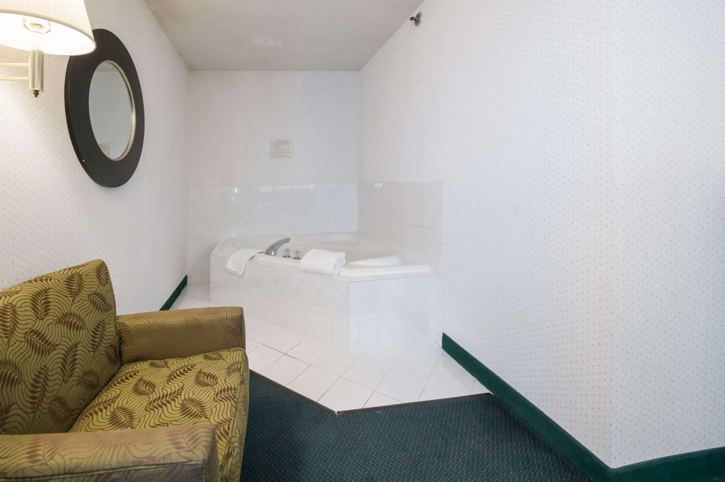 Rodeway Inn Urbana Champaign University Area