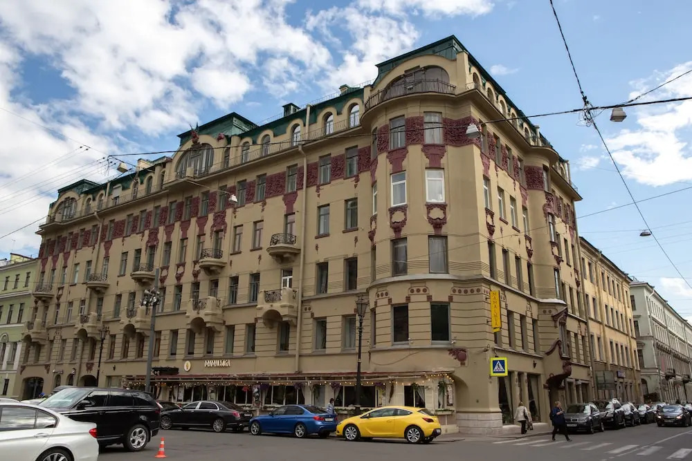 Room-complex Kazanskaya
