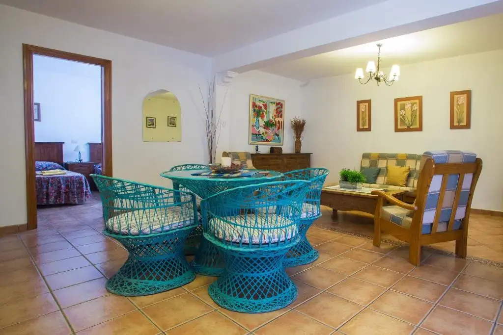 Villa Alvaro Dos by Villa Plus