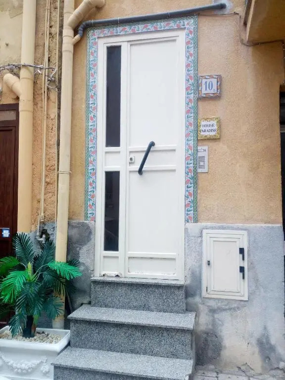House Paradise