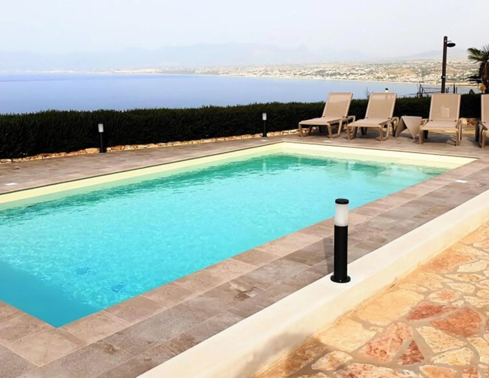 Villa Aura