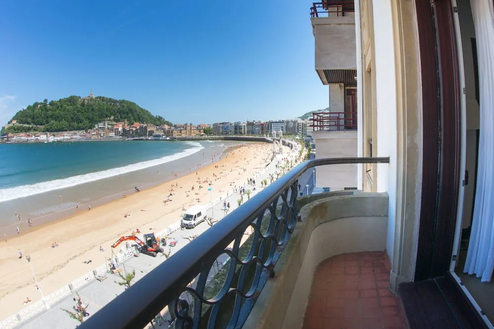 Playa Concha - Iberorent Apartments