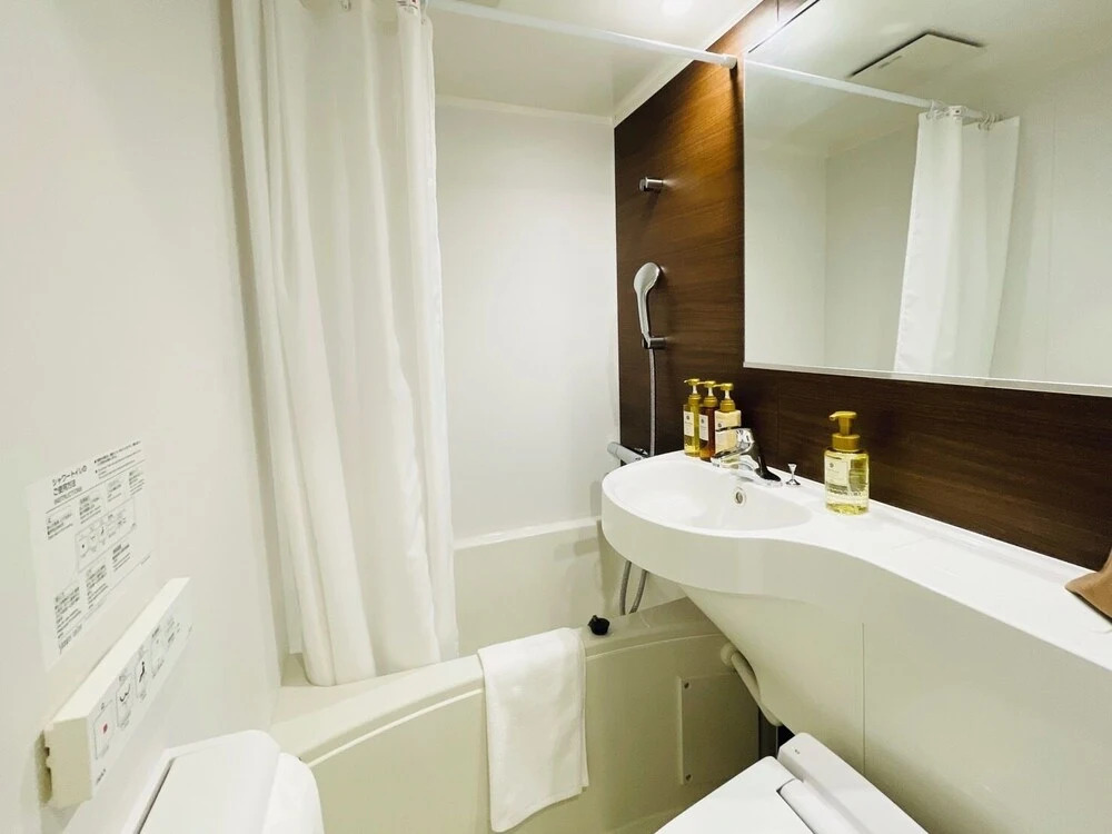R Hotel Honmachi