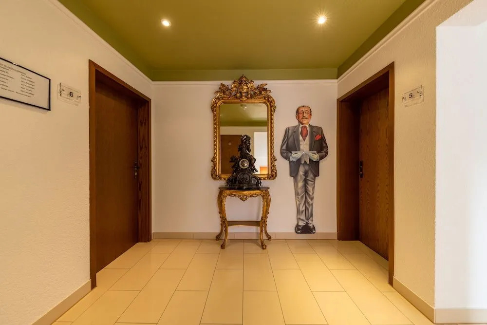 Gasper Business & Garden Hotel