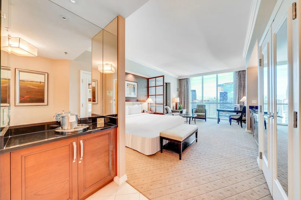 The Signature at MGM Grand - All Suites