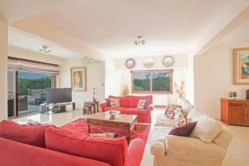 Rent Your Dream Holiday Villa in Paralimni And Look Forward To Relaxing Beside Your Private Pool, Paralimni Villa 1232