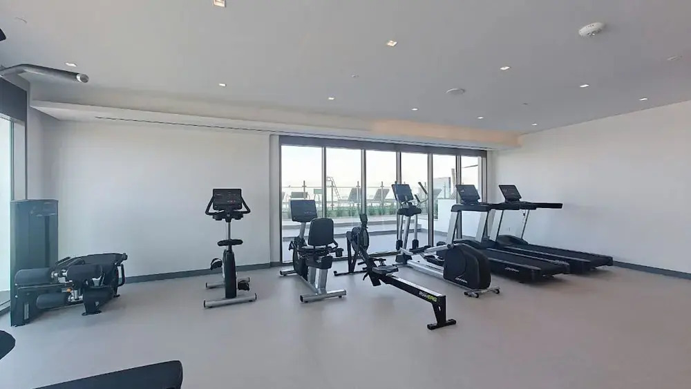Modern and Peaceful 2 Bedroom in Amber by Azizi
