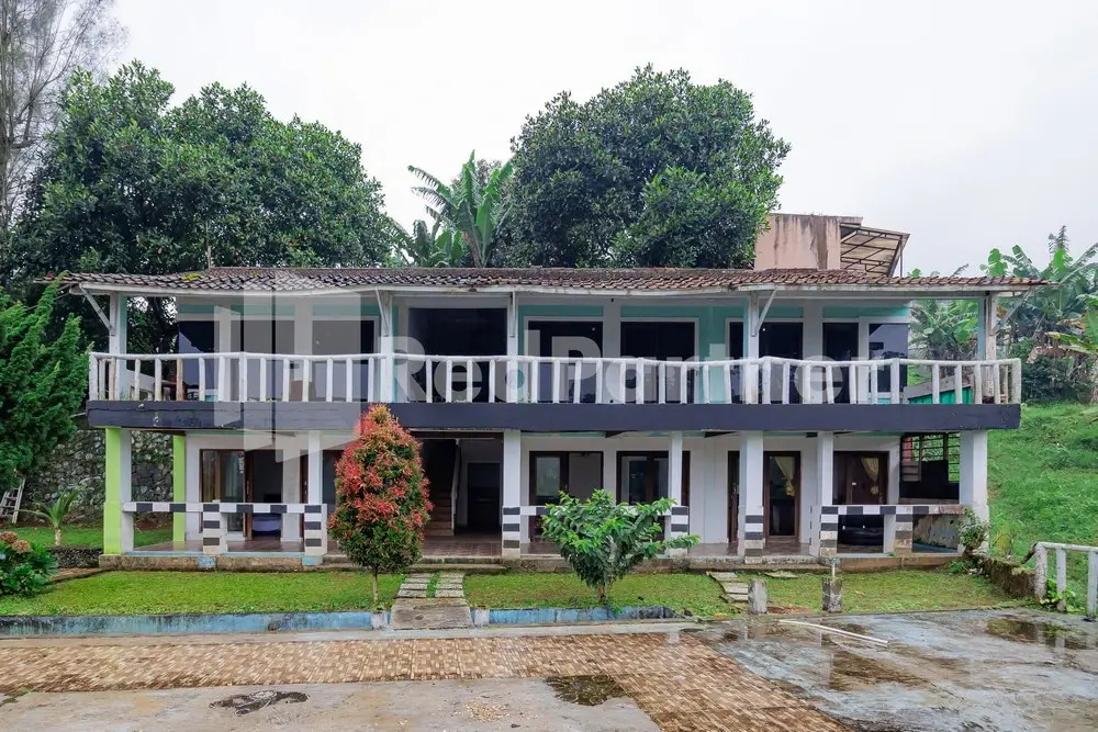 Villa Kampus Near Taman Safari Cisarua Puncak RedPartner