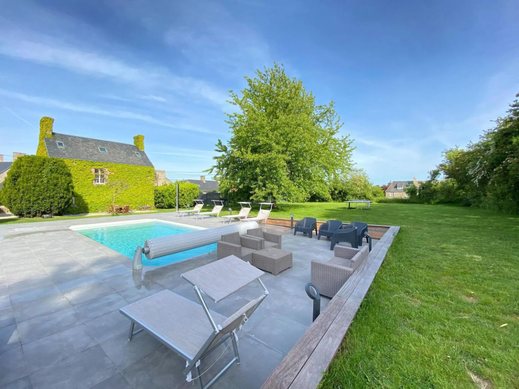 Norman Property With Pool, bay of Mont St. Michel