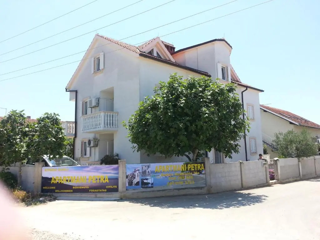 Apartments Petra