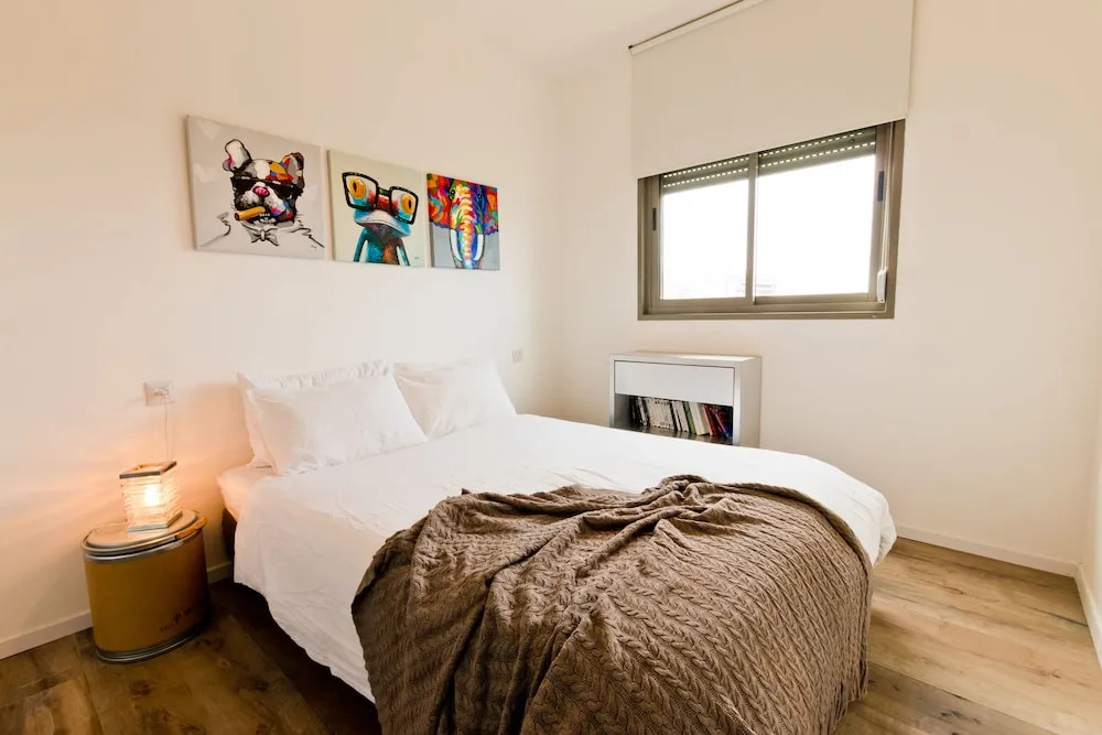3 BR Family Home Sea View and 2 Parking