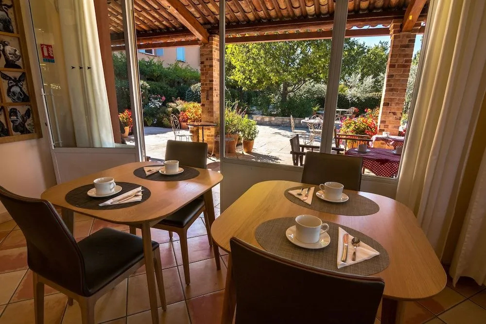 Hotel Les Restanques De Moustiers