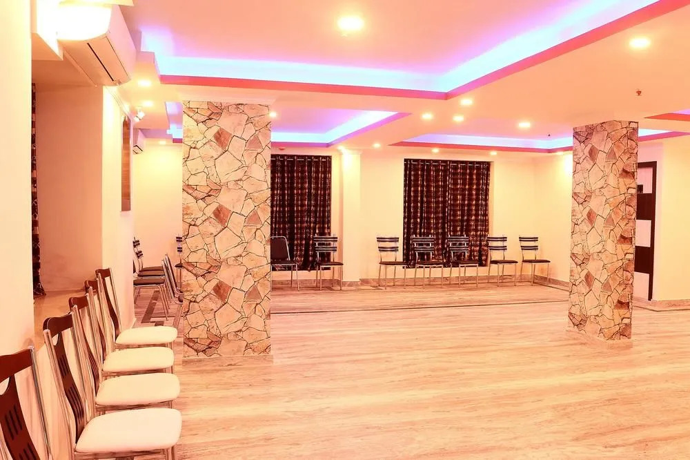 OYO 1689 Hotel Victoria Inn