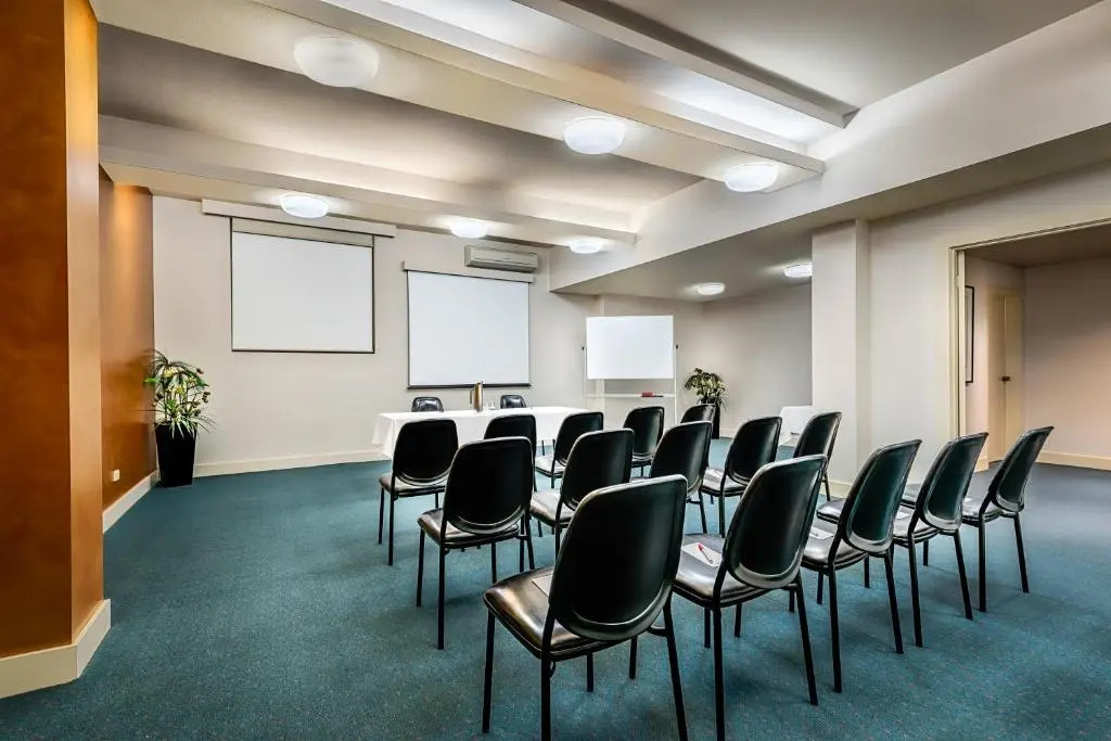 BEST WESTERN PLUS Travel Inn